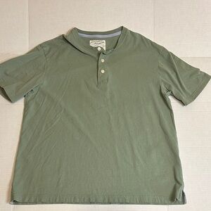Roundtree & Yorke Sz Lg Henley Casual Green Button Down Shirt